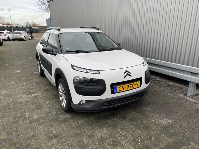 Citroën C4 Cactus 1.2 PureTech Feel 2015 Benzine 14