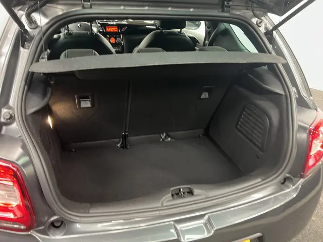 Citroën DS3 1.6 VTi So Chic 2012 Benzine 12