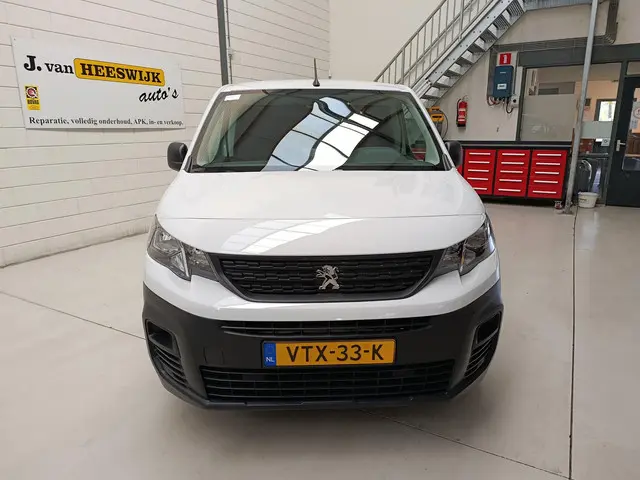 Peugeot Partner 1.5 BlueHDi 100 S&S L1 2023 Diesel 13