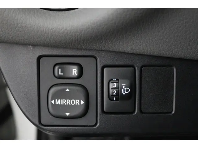 Toyota Yaris 1.5 Hybrid Aspiration 2017 Hybride Benzine 28