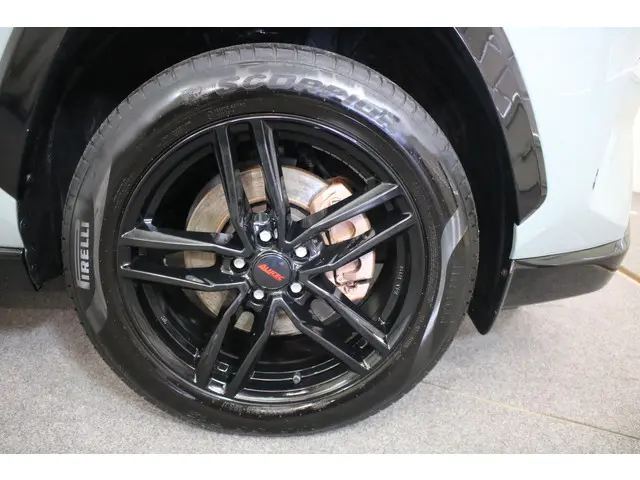 Toyota RAV4 2.5 Hybrid AWD Style 2020 Hybride Benzine 10
