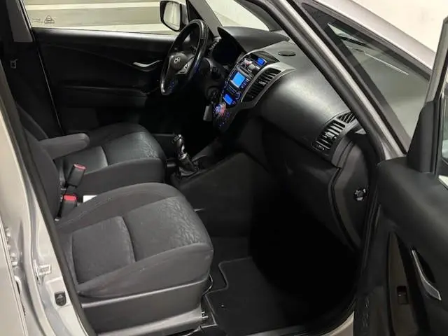 Hyundai ix20 1.6i i-Vision 2013 Benzine 12