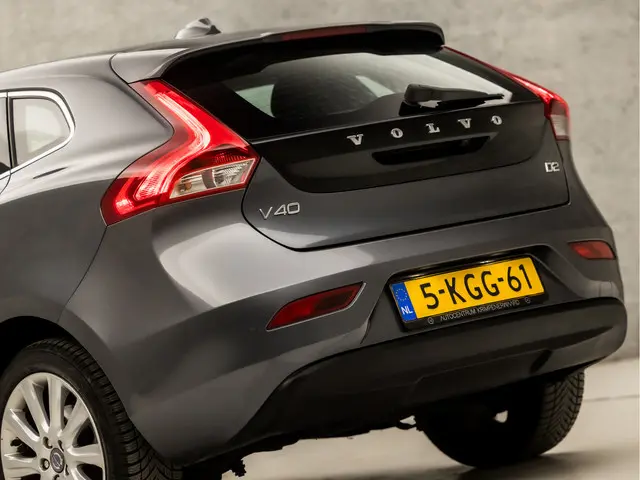 Volvo V40 1.6 D2 Sport 2013 Diesel 11