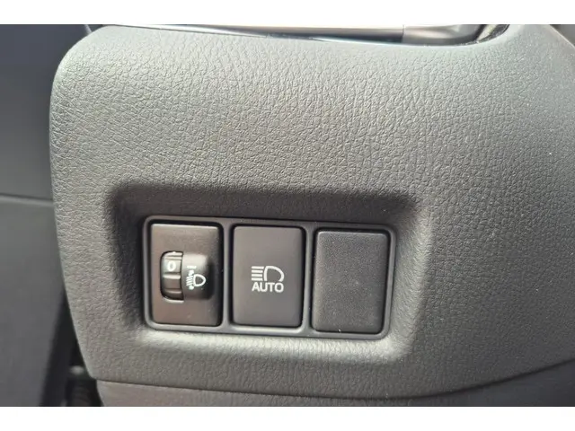 Toyota C-HR 1.8 Hybrid Dynamic 2021 Hybride Benzine 28