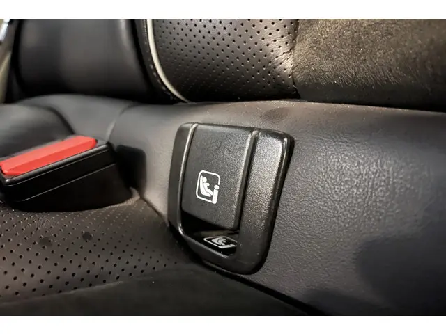 Volvo V90 T4 190pk R-Design 2018 Benzine 43