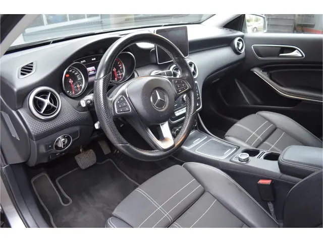 Mercedes-Benz A-Klasse 180 Ambition 2016 Benzine 13