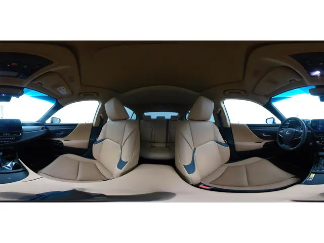 Lexus ES 300h Luxury Line 2025 Hybride Benzine 48