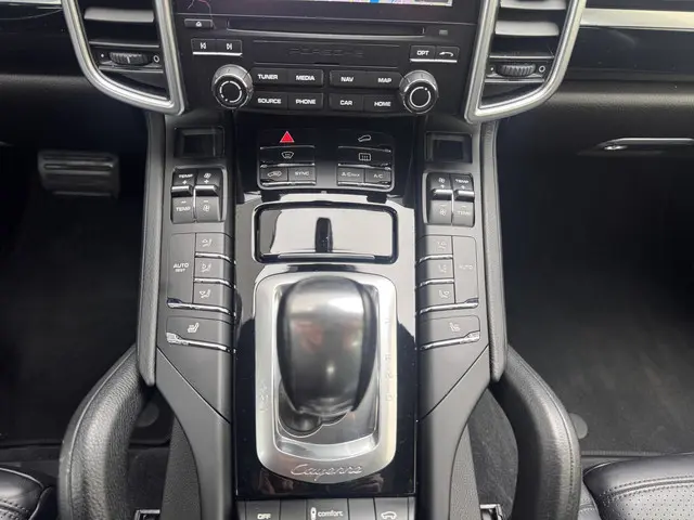 Porsche Cayenne 3.0 D Platinum Edition 2017 Diesel 11