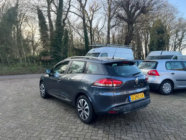 Renault Clio Estate 0.9 TCe Intens 2018 Benzine 6