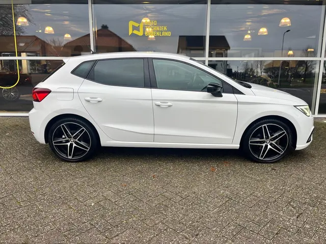 SEAT Ibiza 1.5 TSI EVO FR Business Intense 2018 Benzine 3