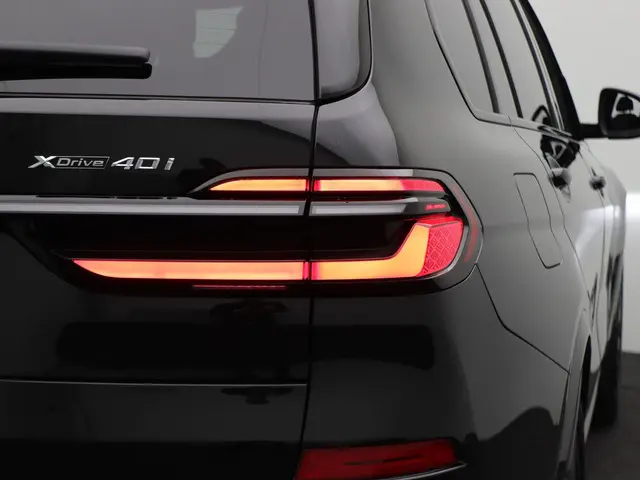 BMW X7 xDrive40i 2025 Benzine 27