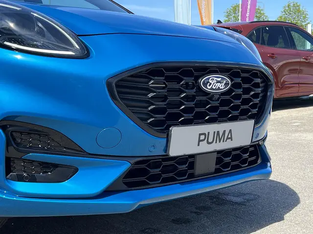 Ford Puma 1.0 EcoBoost Hybrid ST-Line X 2025 Benzine 2