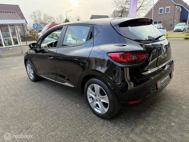 Renault Clio 0.9 TCe Expression 2013 Benzine 7