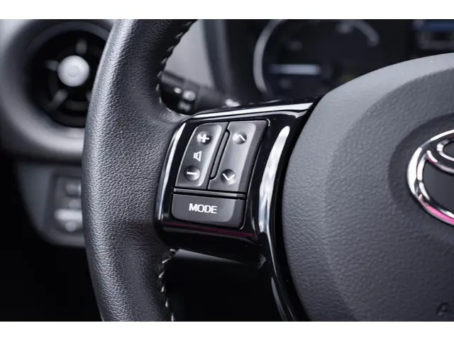 Toyota Yaris 1.5 Hybrid 115 Active 2019 Hybride Benzine 20