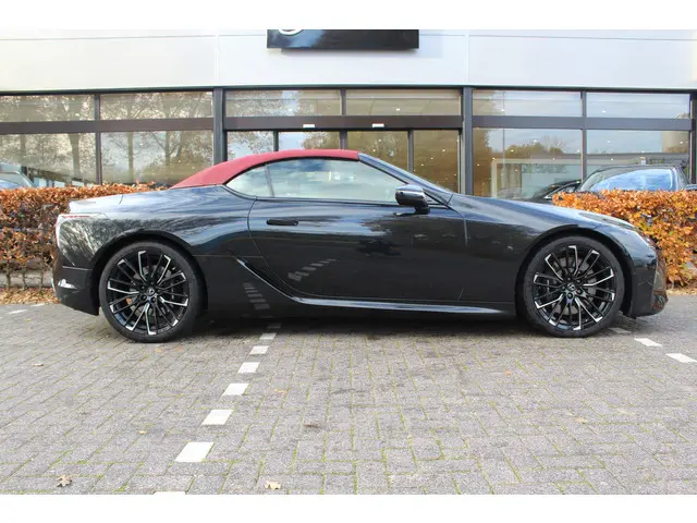 Lexus LC Convertible 500 Hokkaido Edition 2023 Benzine 10