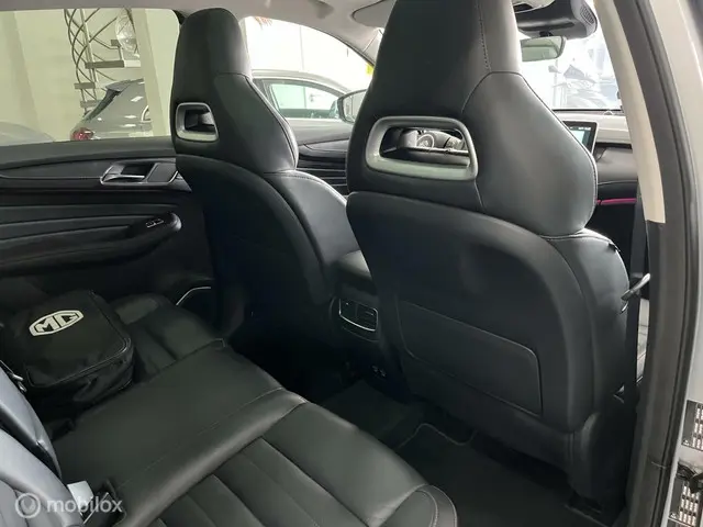 MG EHS 1.5 TGDI Comfort 2022 Hybride Benzine 11