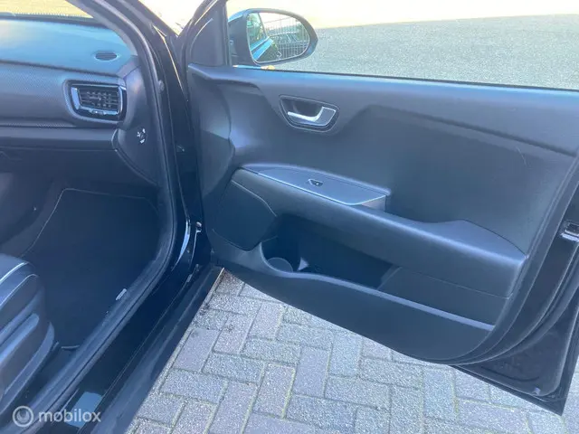 Kia Stonic 1.0 T-GDi MHEV GT-PlusLine 2022 Benzine 17