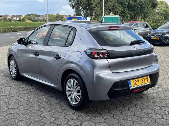 Peugeot 208 1.2 PureTech Like 2021 Benzine 5
