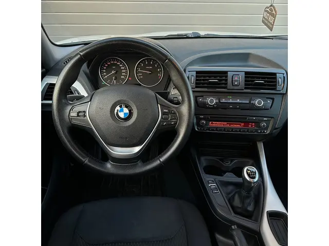BMW 1 Serie 114i EDE Business 2013 Benzine 9