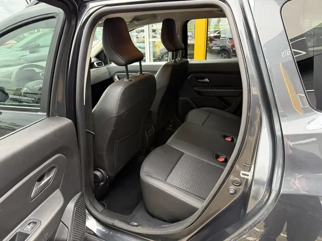 Dacia Duster 1.3 TCe 150 Journey 2023 Benzine 7