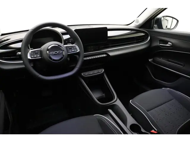 Fiat 600 1.2 Hybrid Black Edition 2025 Benzine 17