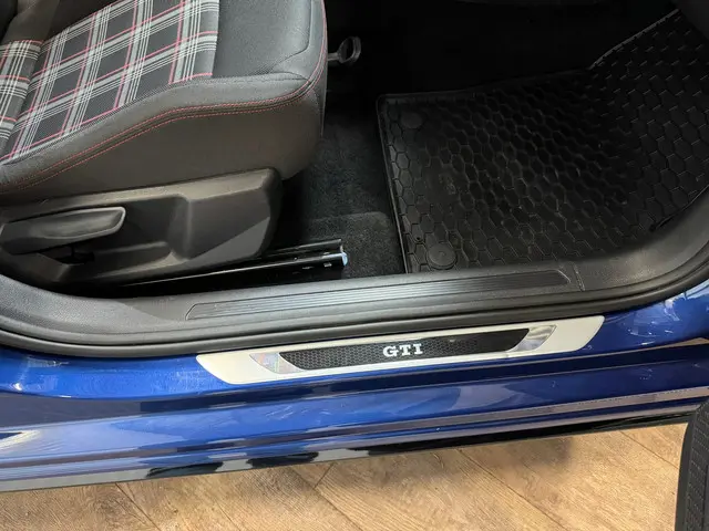 Volkswagen Polo 2.0 TSI GTI 2020 Benzine 30