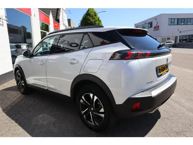 Peugeot 2008 1.2 130PK ALLURE PACK 2021 Benzine 15