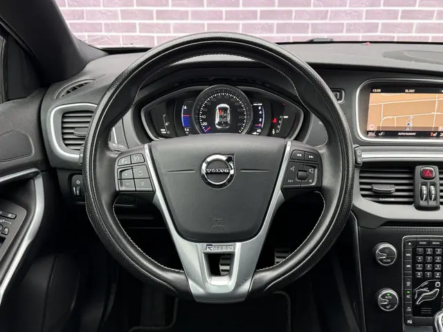 Volvo V40 1.5 T3 Polar+ Sport 2020 Benzine 18