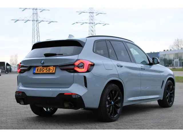 BMW X3 xDrive30e m Sport 2022 Hybride Benzine 11