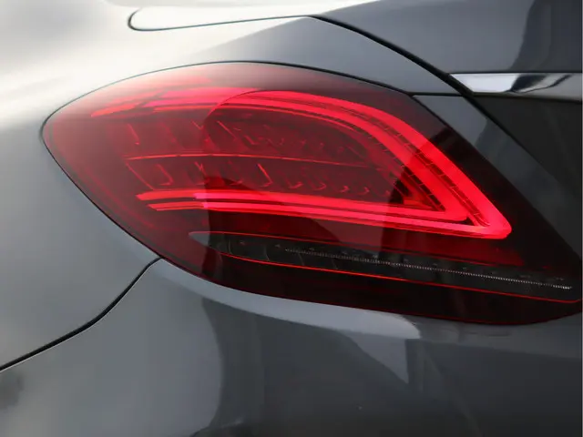 Mercedes-Benz C-Klasse 180 AMG-line 2019 Benzine 15