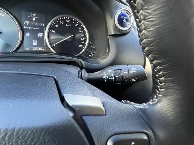 Lexus NX 300h AWD Luxury Line 2015 Hybride Benzine 38