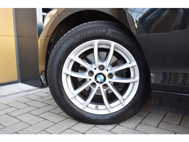 BMW 1 Serie 118i Executive 2018 Benzine 26