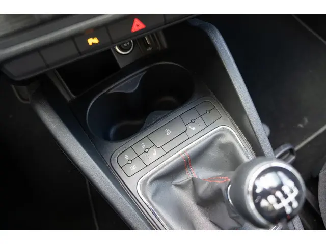 SEAT Ibiza 1.0 TSI FR | LED | Navi | Carplay 2017 Benzine 14