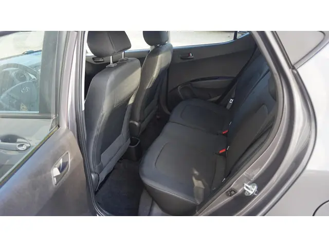 Hyundai i10 1.0i Go! 2017 2017 Benzine 10