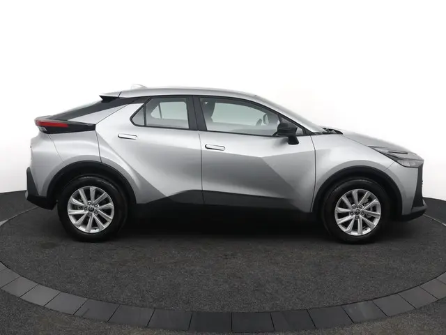 Toyota C-HR 1.8 Hybrid 140 Active 2025 Hybride Benzine 12