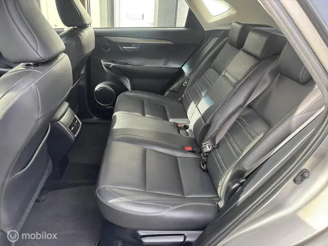 Lexus NX 300h AWD Luxury Line 2017 Hybride Benzine 16