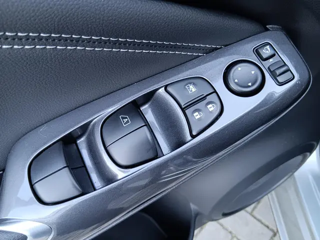 Nissan Juke 1.6 Hybrid Tekna 2023 Hybride Benzine 28