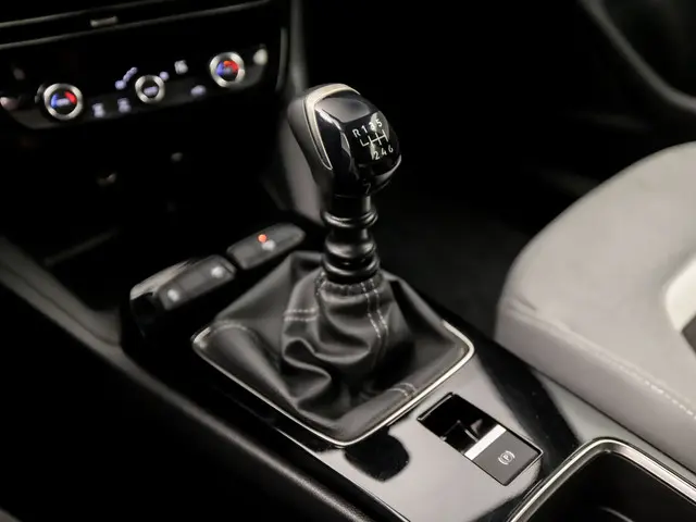 Opel Mokka 1.2 Sport 2022 Benzine 12