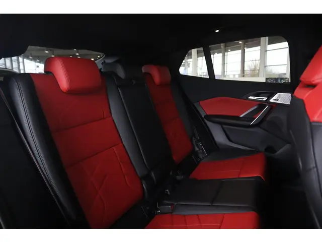 BMW iX2 eDrive20 2025 Elektrisch 10