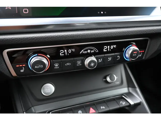 Audi Q3 35 TFSI S-Line 2020 Benzine 23