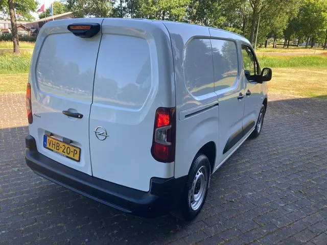 Opel Combo 1.5D L1H1 Edition 2020 Diesel 6