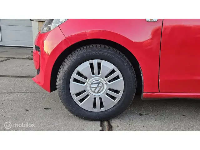 Volkswagen up! 1.0 BMT up! beats 2016 Benzine 15