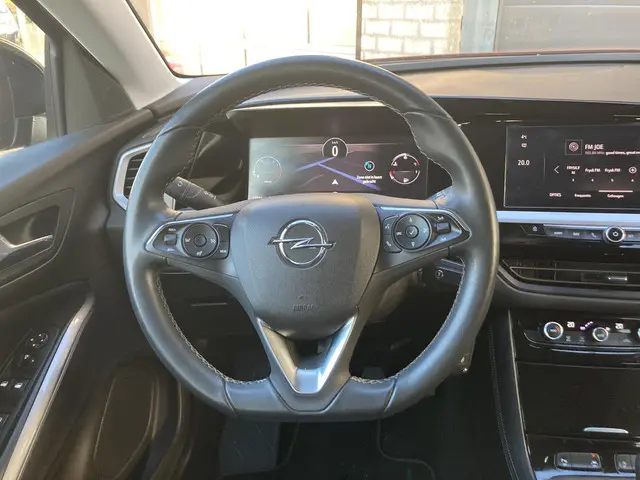 Opel Grandland 1.2 Turbo GS Line 2022 Benzine 18