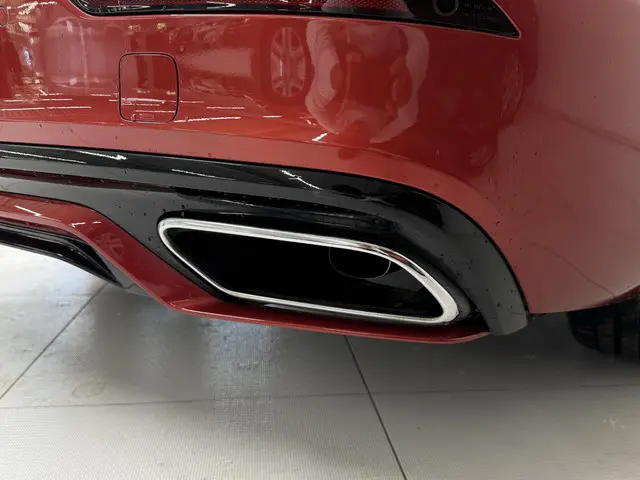 Volvo S60 2.0 B4 R-Design 2021 Benzine 30