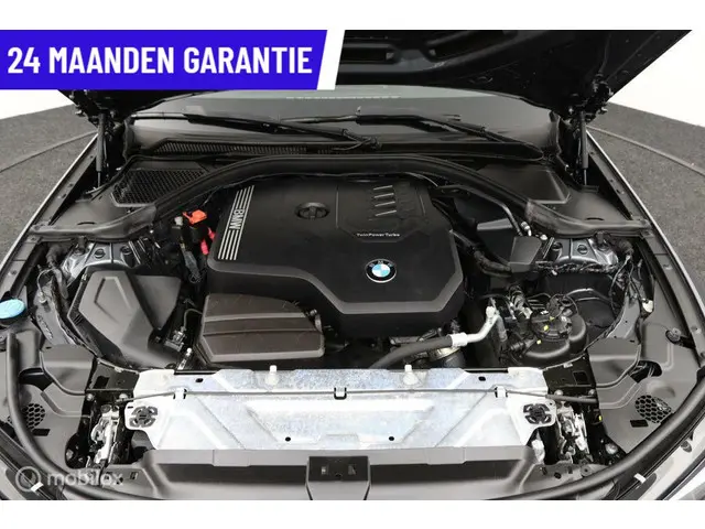 BMW 3 Serie Touring 320i High Executive 2020 Benzine 43