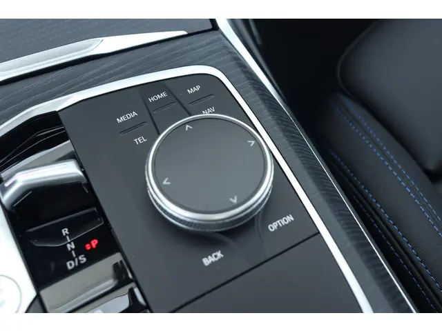 BMW 3 Serie Touring 330e 2025 Hybride Benzine 21