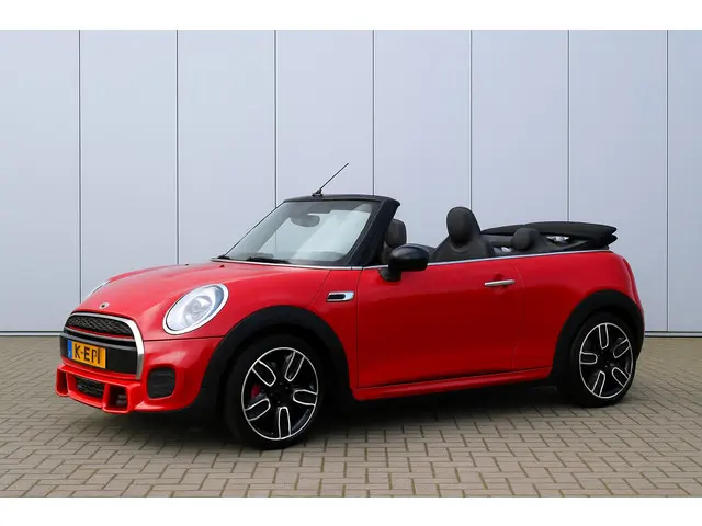 MINI Cooper Cabrio John Works 232PK 2020 Benzine 9