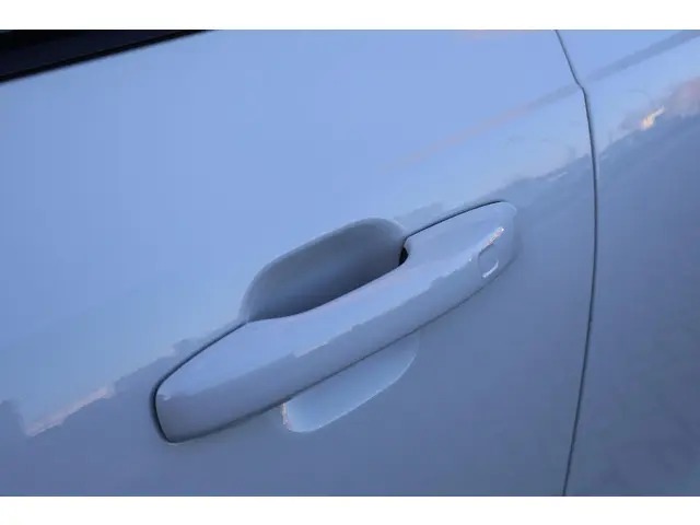 Volvo XC90 B6 AWD R-Design 2022 Benzine 17