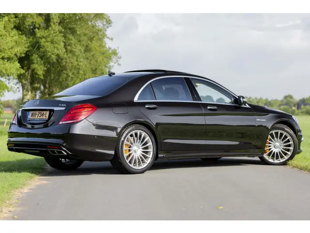 Mercedes-Benz S-Klasse 2
