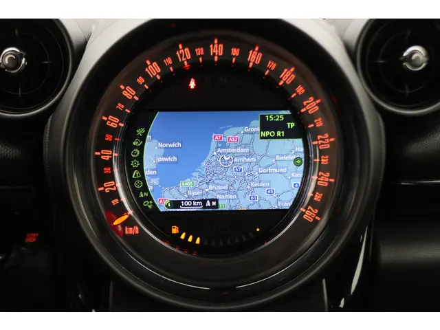 MINI Countryman Mini 1.6 Cooper S Pepper 2016 Benzine 37